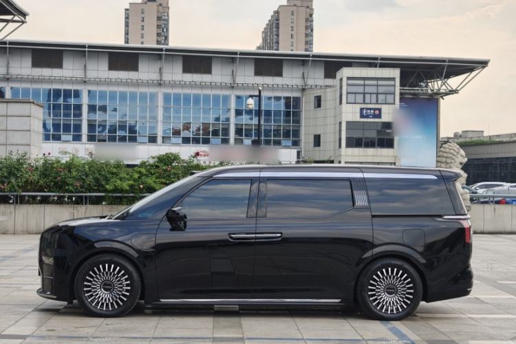 Used Zeekr 009 2024 7-Seater Walk-Through Version Four-Wheel Drive 108 kWh Exterior 1