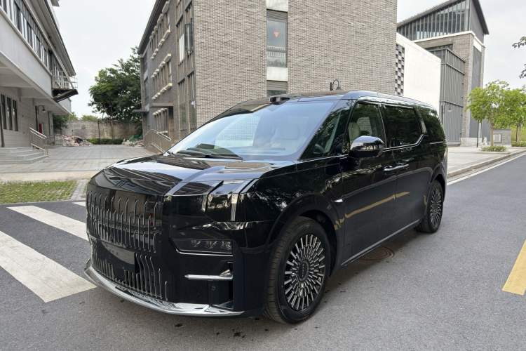 Used Zeekr 009 2024 7-Seater Walk-Through Version Four-Wheel Drive 108 kWh Exterior 1