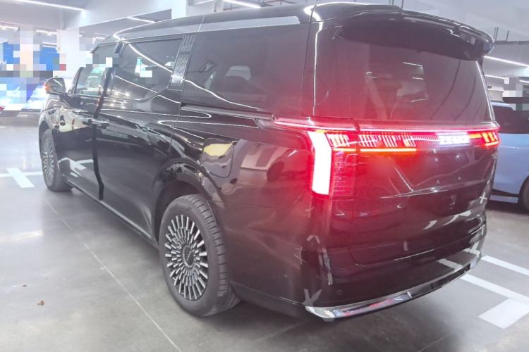 Used Zeekr 009 2024 7-Seater Walk-Through Version Four-Wheel Drive 108 kWh Exterior 2