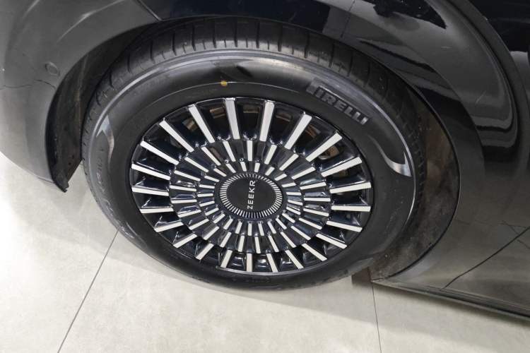 Used Zeekr 009 2024 Six-Seat Executive Version 4WD 108 kWh Exterior 4