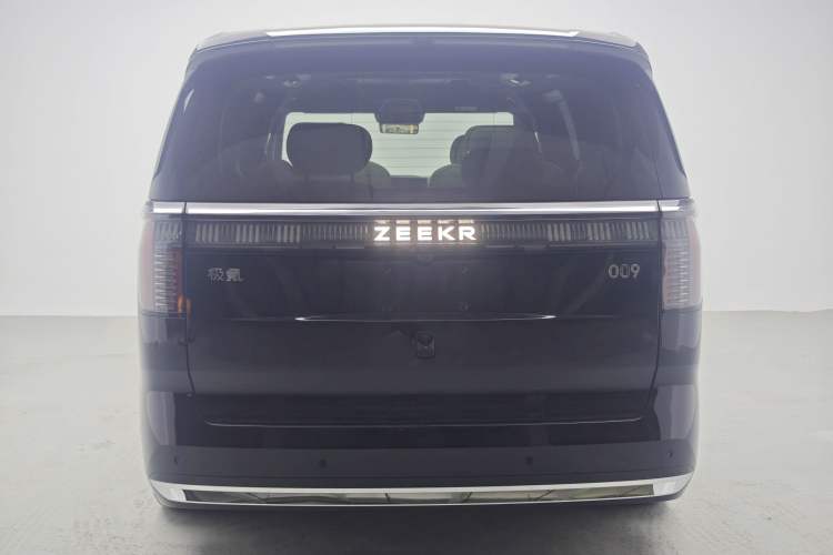 Used Zeekr 009 2024 Six-Seat Executive Version 4WD 108 kWh Exterior 4