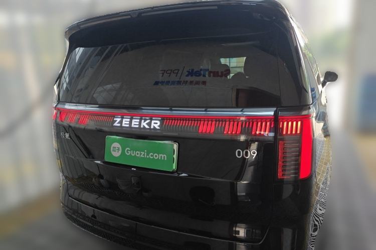 Used Zeekr 009 2024 7-Seater Walk-Through Version Four-Wheel Drive 108 kWh Exterior 4