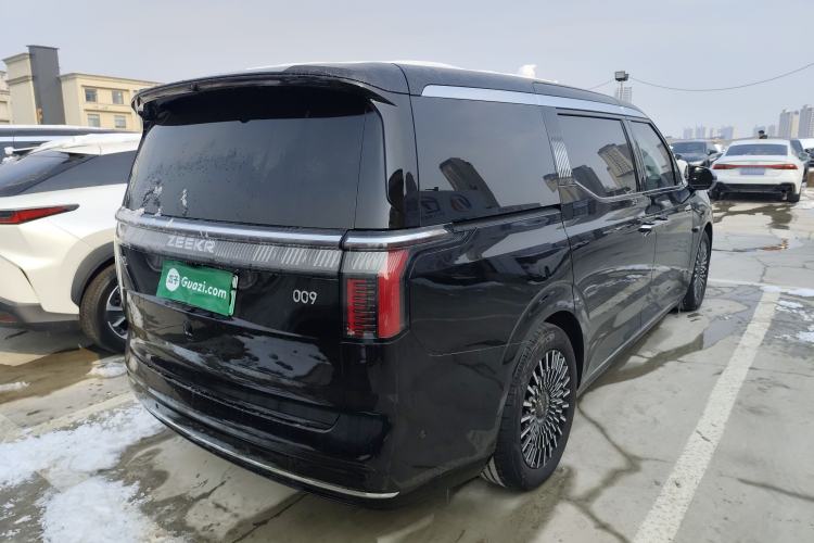 Used Zeekr 009 2024 7-Seater Walk-Through Version Four-Wheel Drive 108 kWh Exterior 5