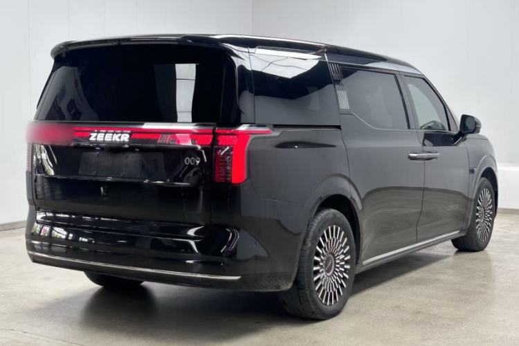 Used Zeekr 009 2024 7-Seater Walk-through Version 4WD 140 kWh Exterior 5