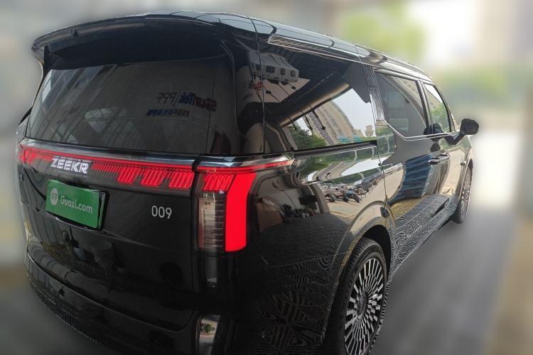 Used Zeekr 009 2024 7-Seater Walk-Through Version Four-Wheel Drive 108 kWh Exterior 5