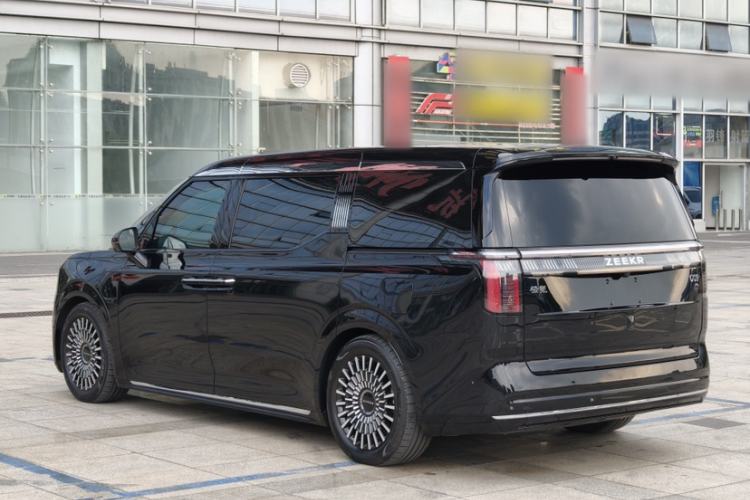 Used Zeekr 009 2024 7-Seater Walk-Through Version Four-Wheel Drive 108 kWh Exterior 5