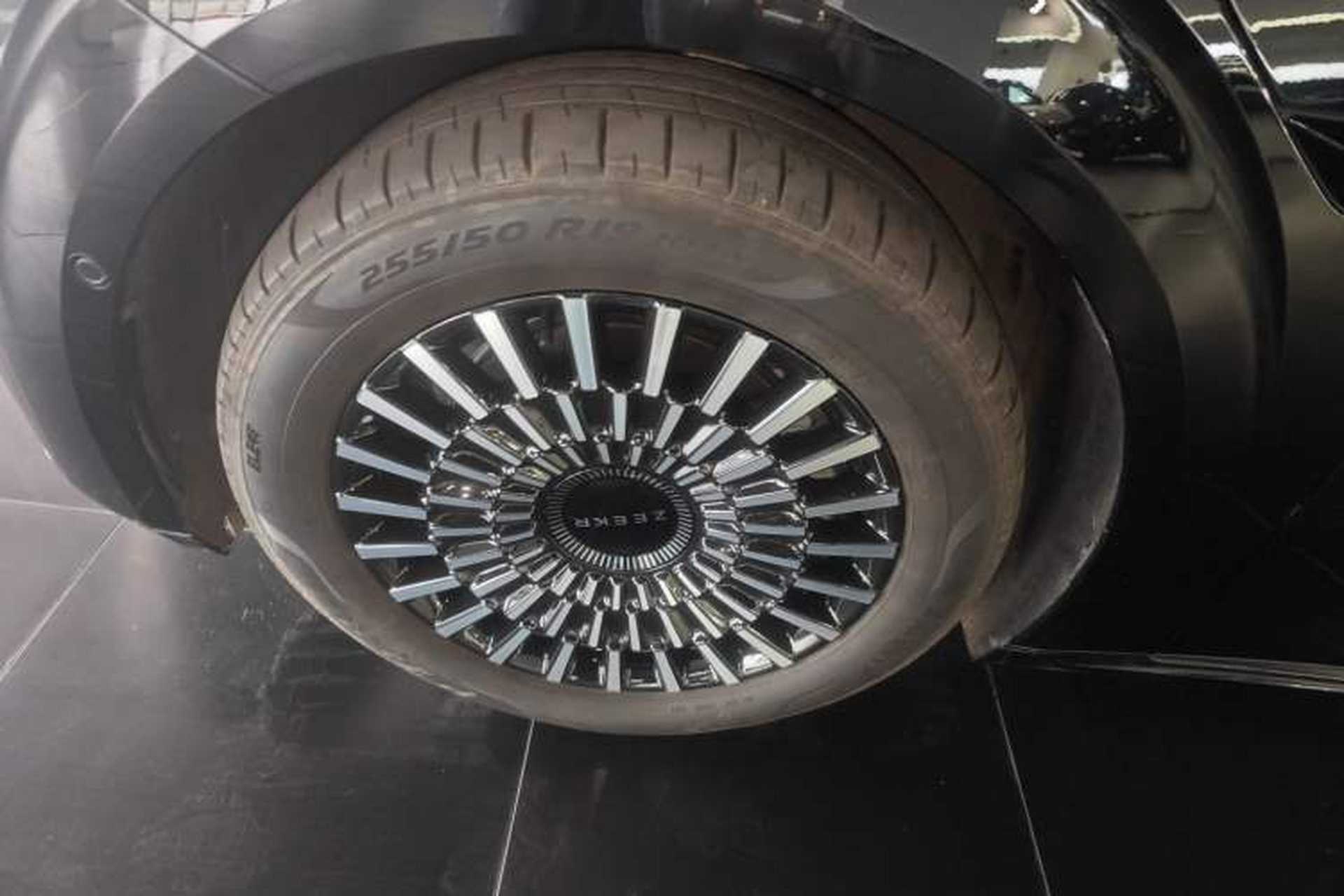 Used Zeekr 009 2024 7-Seater Walk-Through Version Four-Wheel Drive 108 kWh Exterior 7