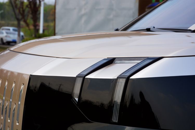 Used Zeekr 009 2024 7-Seater Walk-Through Version Four-Wheel Drive 108 kWh Exterior 8