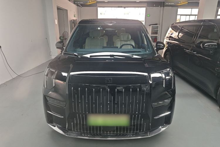 Used Zeekr 009 2024 Six-Seat Executive Version 4WD 108 kWh Front