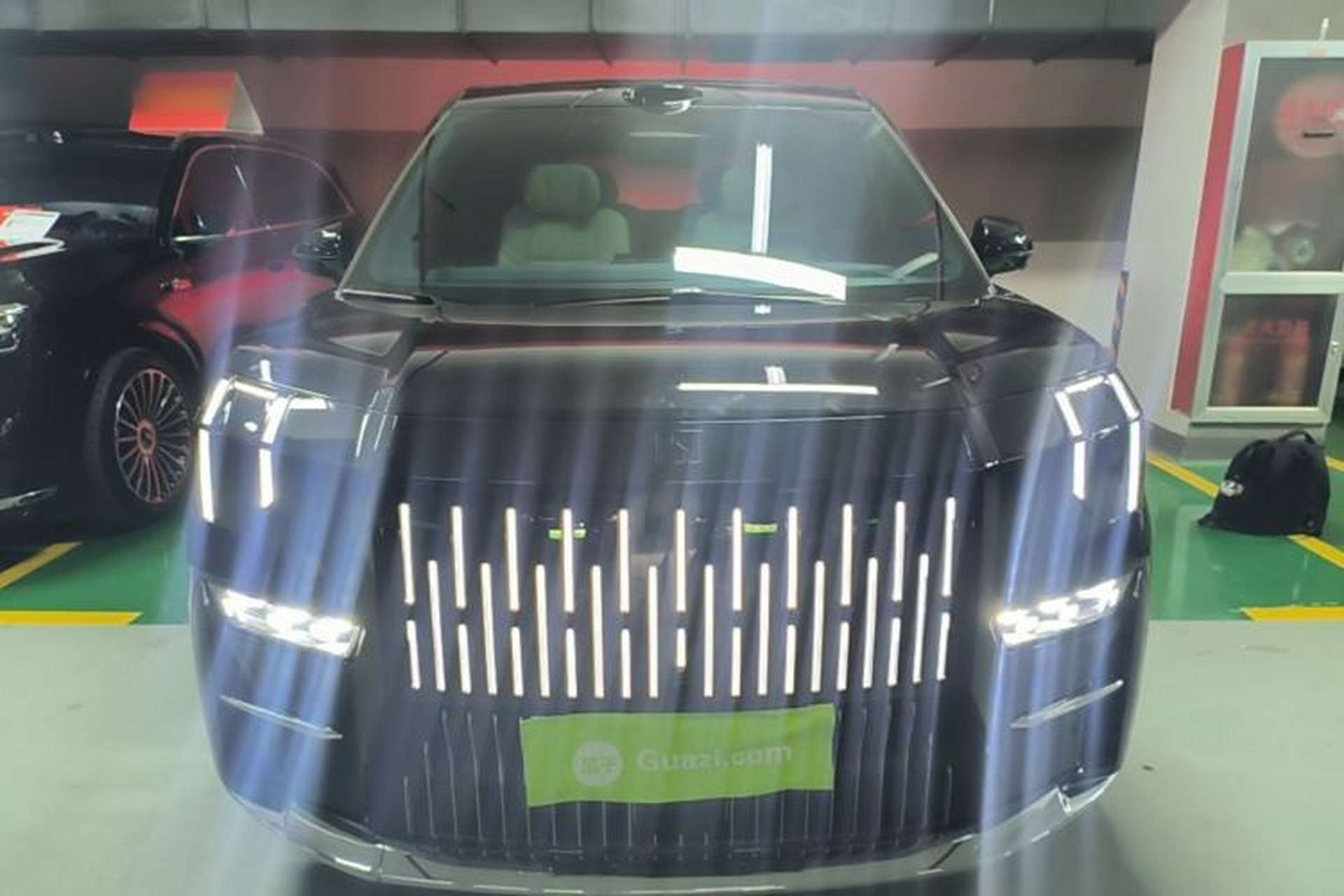 Used Zeekr 009 2024 Six-Seat Executive Version 4WD 108 kWh Front