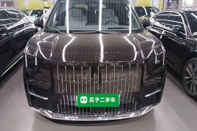 Used Zeekr 009 2024 7-Seater Aisle Version 108 kWh Front
