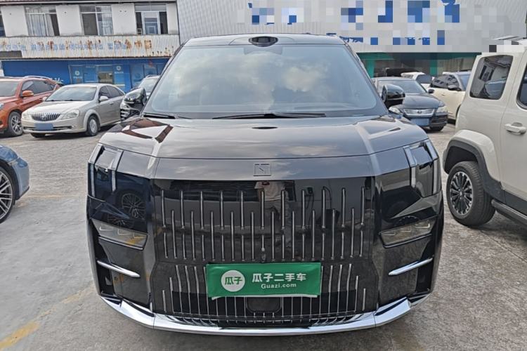 Used Zeekr 009 2024 7-Seater Aisle Version 108 kWh Front