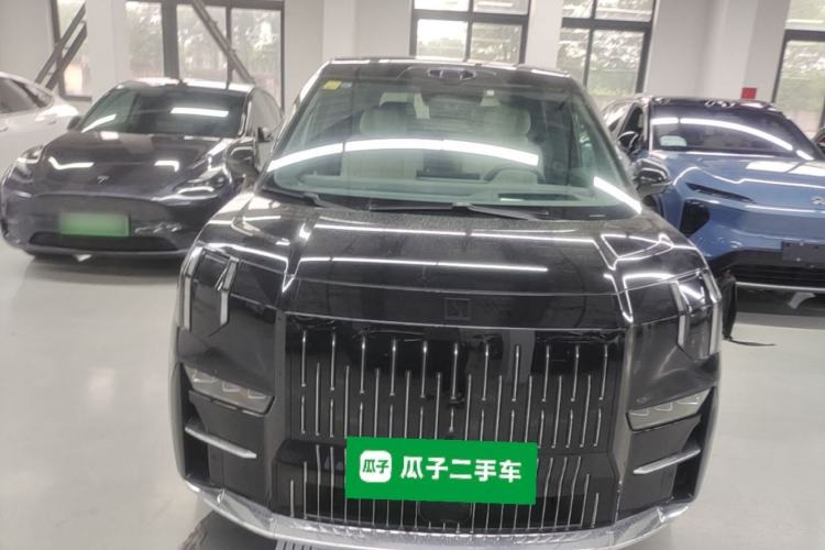 Used Zeekr 009 2024 Six-Seat Executive Version 4WD 108 kWh Front