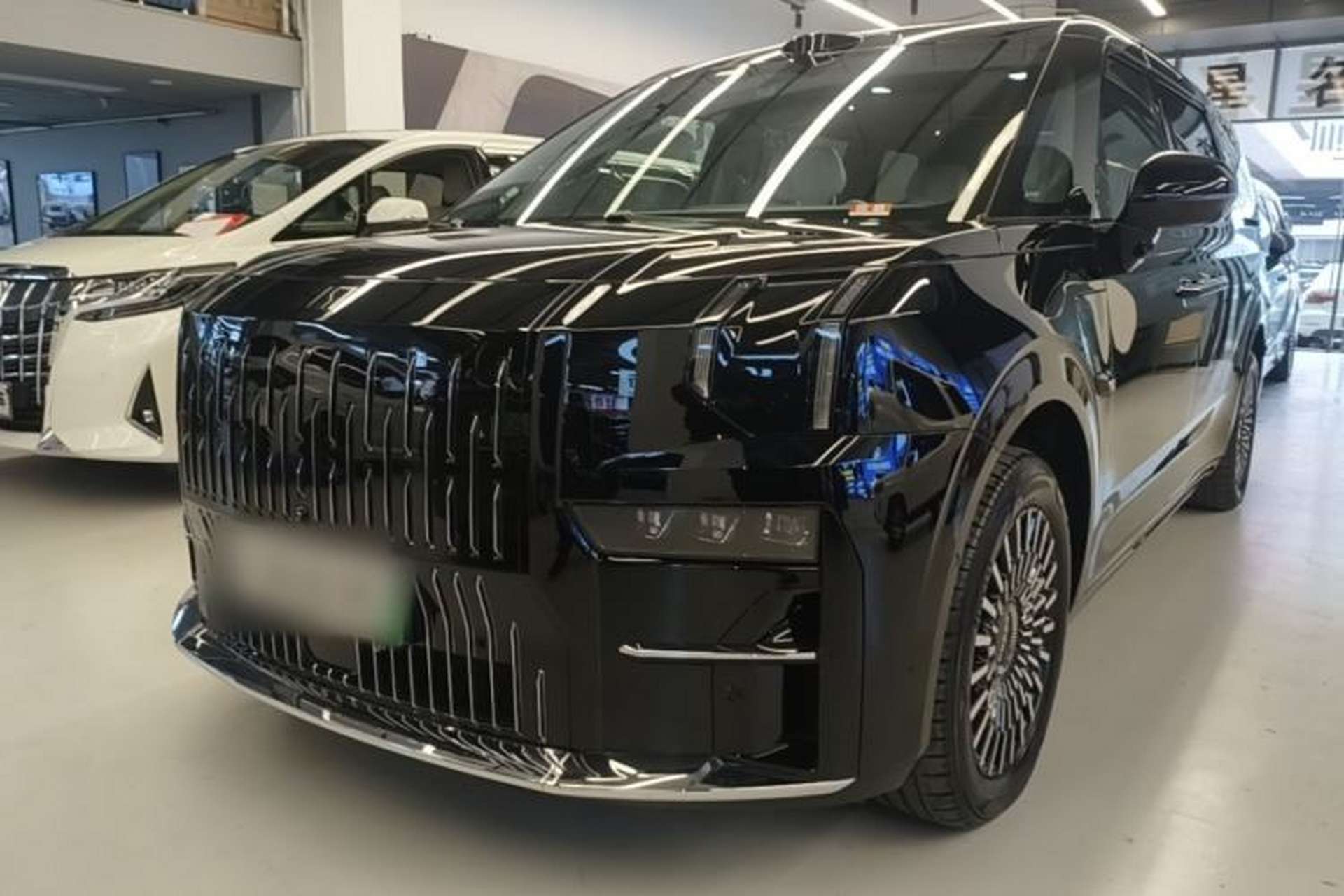Used Zeekr 009 2024 7-Seater Walk-Through Version Four-Wheel Drive 108 kWh Front Left 45 Deg