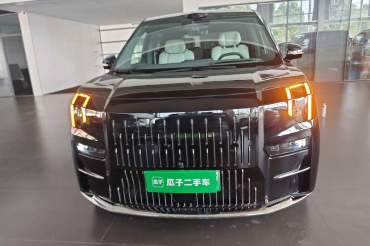 Used Zeekr 009 2024 Six-Seat Executive Version 4WD 108 kWh Front
