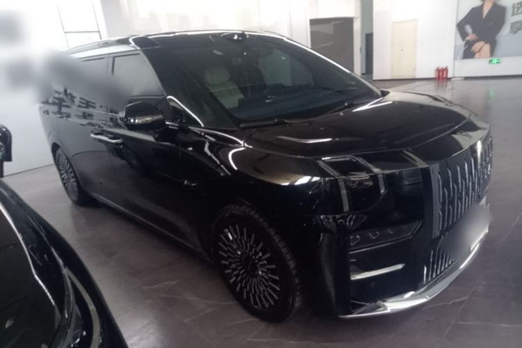 Used Zeekr 009 2024 Six-Seat Executive Version 4WD 108 kWh Front Right 45 Deg