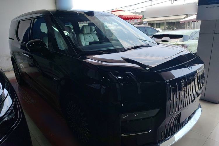 Used Zeekr 009 2024 7-Seater Walk-Through Version Four-Wheel Drive 108 kWh Front Right 45 Deg