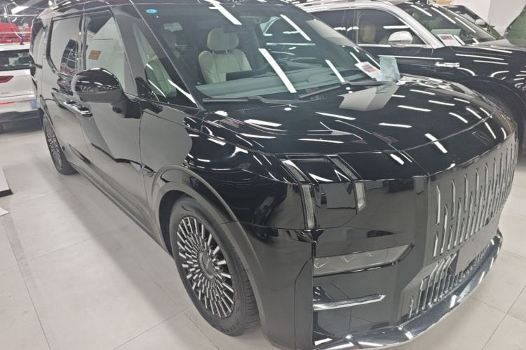 Used Zeekr 009 2024 7-Seater Walk-Through Version Four-Wheel Drive 108 kWh Front Right 45 Deg
