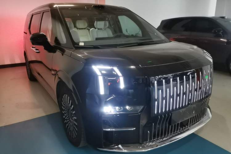Used Zeekr 009 2024 7-Seater Walk-Through Version Four-Wheel Drive 108 kWh Front Right 45 Deg