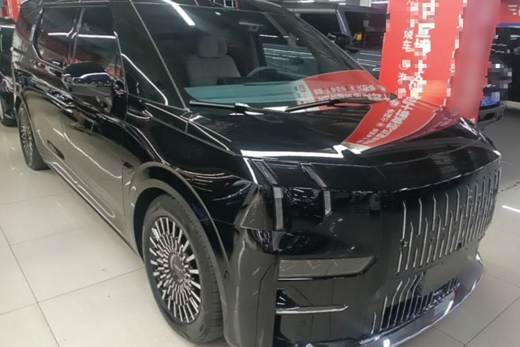 Used Zeekr 009 2024 7-Seater Walk-Through Version Four-Wheel Drive 108 kWh Front Right 45 Deg
