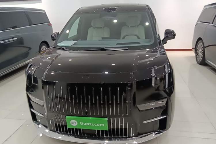 Used Zeekr 009 2024 Six-Seat Executive Version 4WD 108 kWh Front