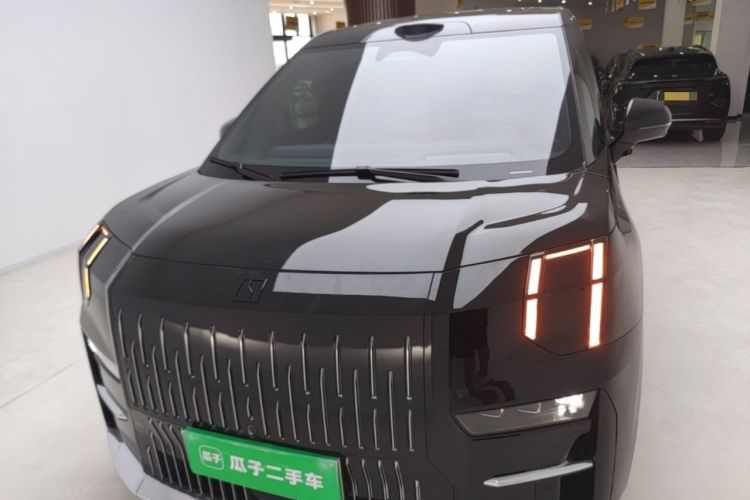 Used Zeekr 009 2024 Six-Seat Executive Version 4WD 108 kWh Front