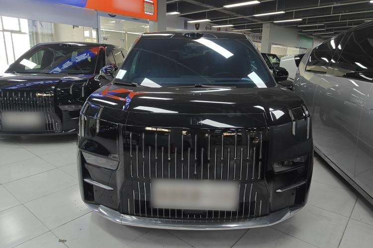 Used Zeekr 009 2024 7-Seater Aisle Version 108 kWh Front