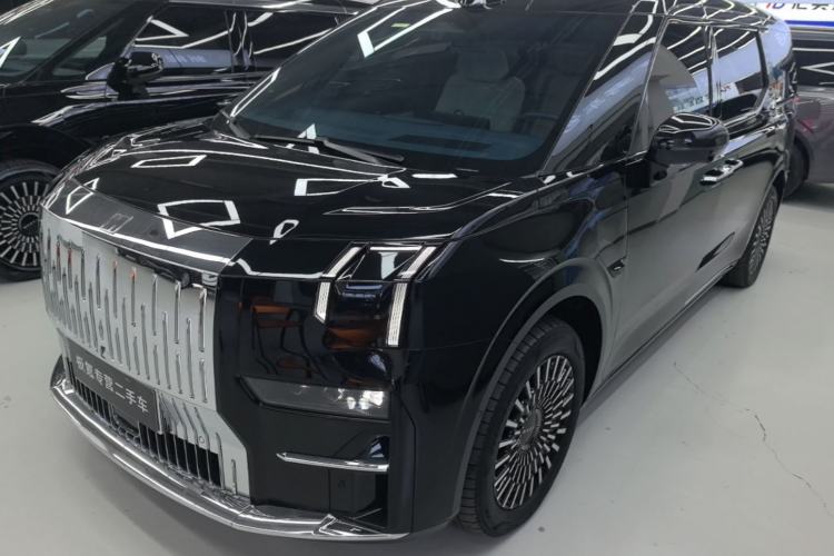 Zeekr 009 2024 Six-Seat Executive Version 4WD 108 kWh