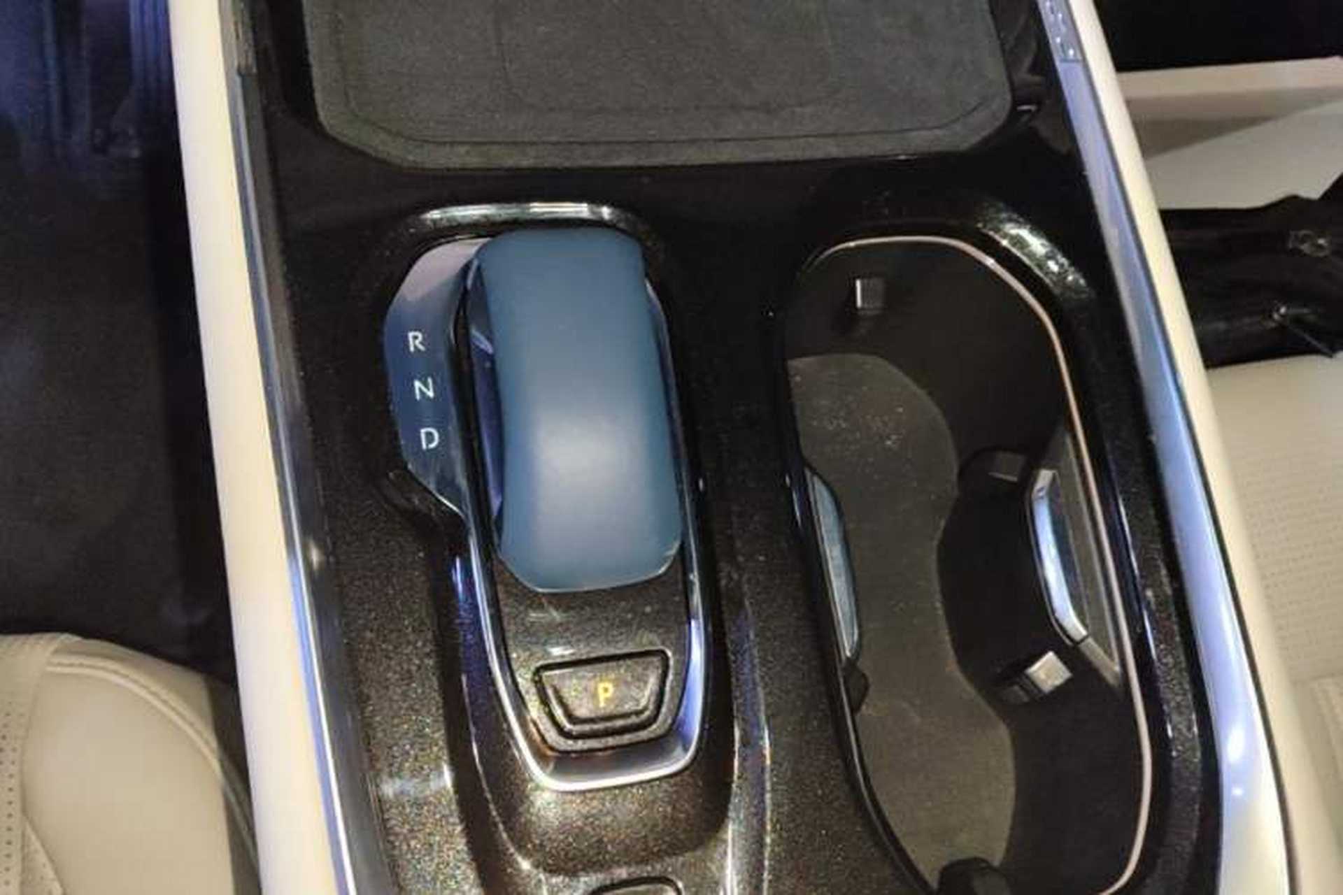 Used Zeekr 009 2024 7-Seater Aisle Version 108 kWh Gear Lever