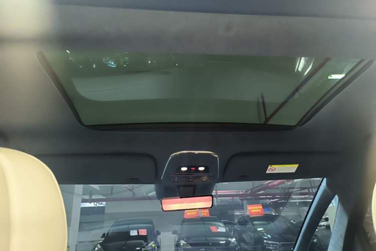 Used Zeekr 009 2024 Six-Seat Executive Version 4WD 108 kWh Headliner