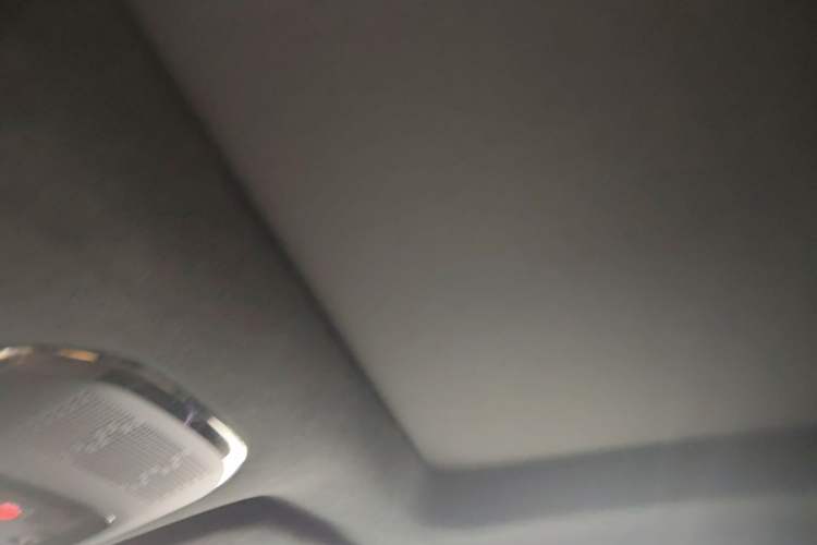 Used Zeekr 009 2024 7-Seater Walk-Through Version Four-Wheel Drive 108 kWh Headliner