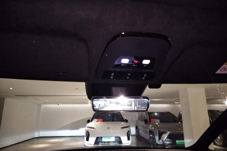 Used Zeekr 009 2024 7-Seater Aisle Version 108 kWh Headliner