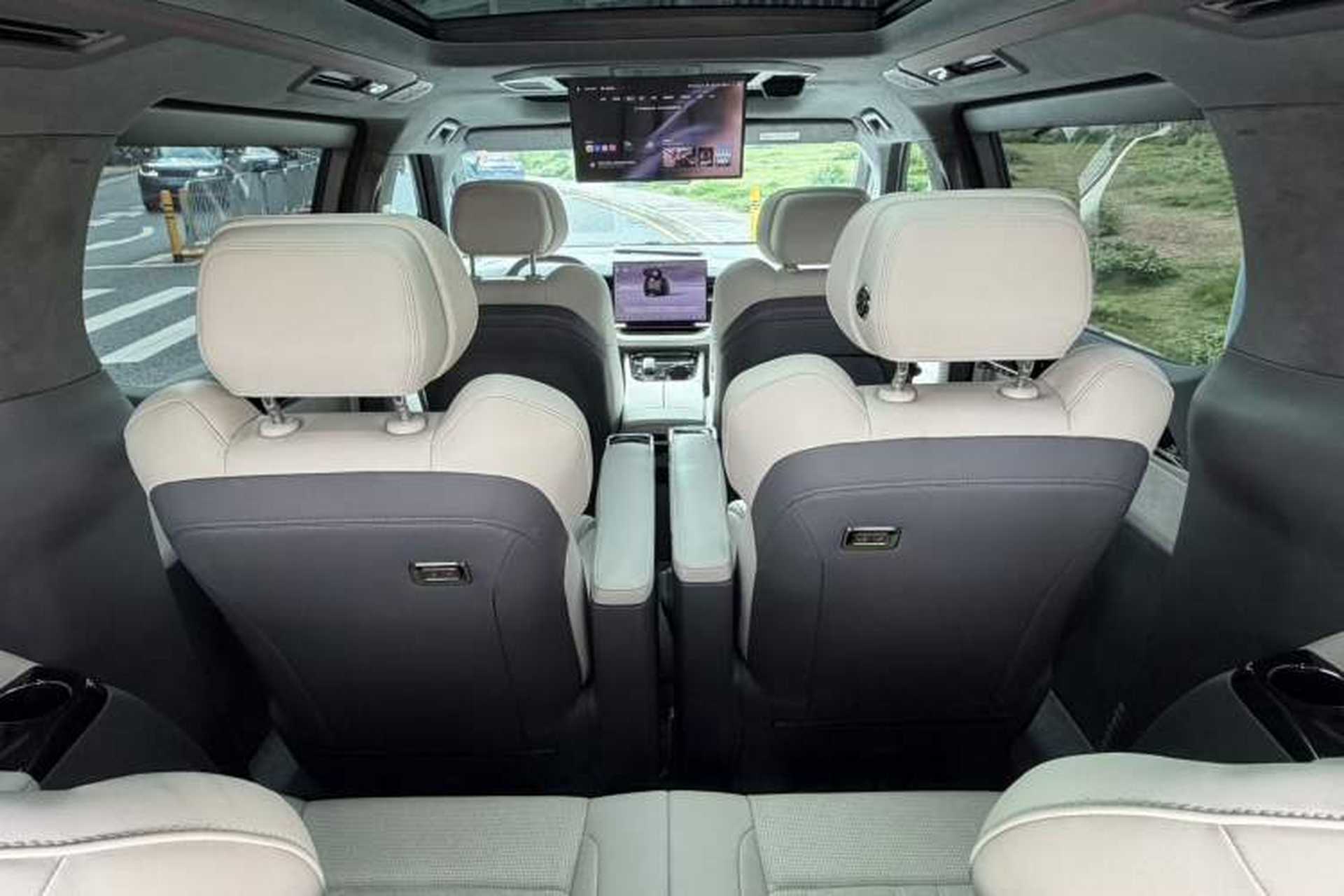 Used Zeekr 009 2024 Six-Seat Executive Version 4WD 108 kWh Headliner