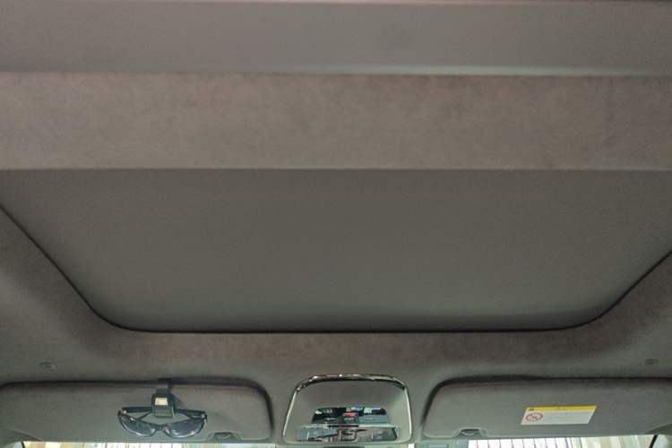 Used Zeekr 009 2024 Six-Seat Executive Version 4WD 108 kWh Headliner