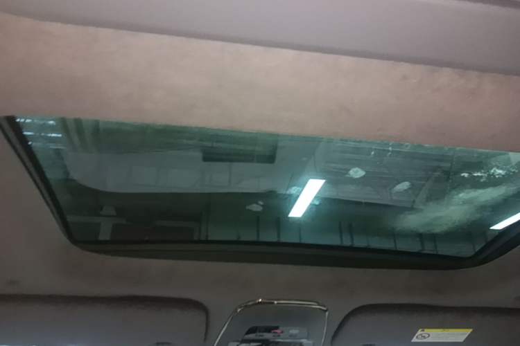 Used Zeekr 009 2024 7-Seater Walk-Through Version Four-Wheel Drive 108 kWh Headliner