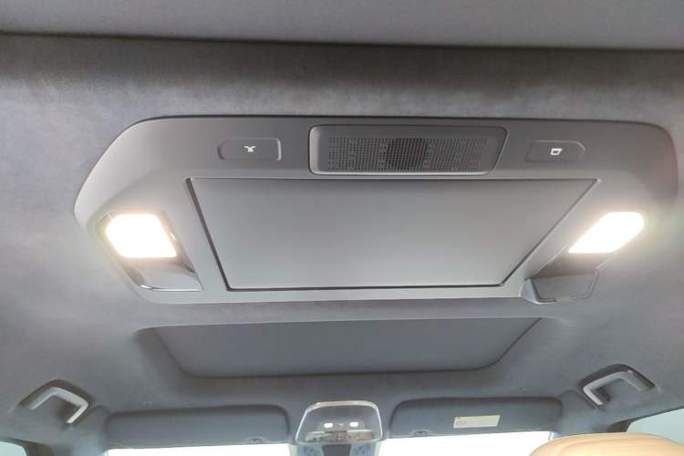 Used Zeekr 009 2024 Six-Seat Executive Version 4WD 108 kWh Headliner
