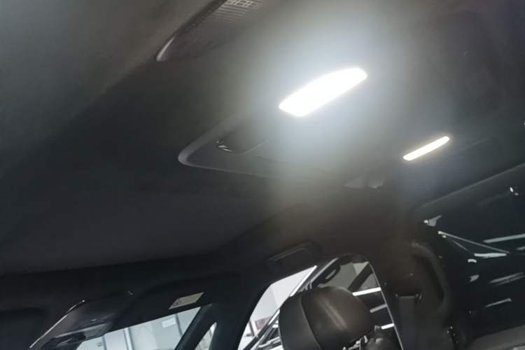 Used Zeekr 009 2024 Six-Seat Executive Version 4WD 108 kWh Headliner