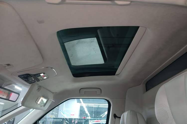 Used Zeekr 009 2024 GAC Trumpchi Headliner