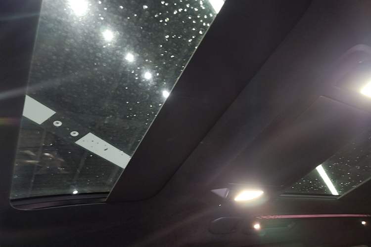 Used Zeekr 009 2024 Six-Seat Executive Version 4WD 108 kWh Headliner