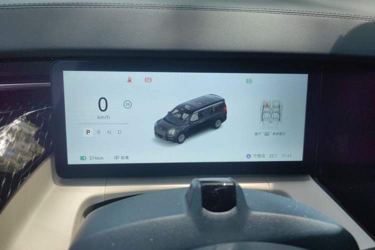 Used Zeekr 009 2024 7-Seater Walk-Through Version Four-Wheel Drive 108 kWh Instrument Cluster