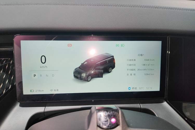 Used Zeekr 009 2024 7-Seater Walk-Through Version Four-Wheel Drive 108 kWh Instrument Cluster