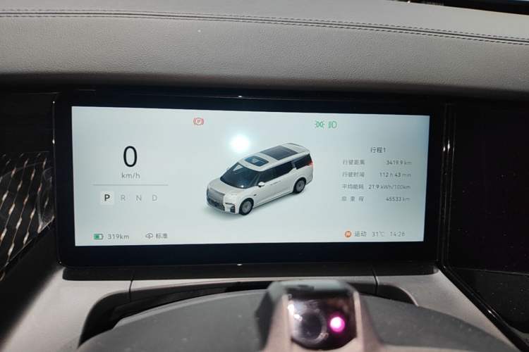 Used Zeekr 009 2024 7-Seater Walk-Through Version Four-Wheel Drive 108 kWh Instrument Cluster