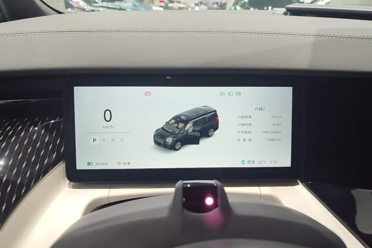 Used Zeekr 009 2024 7-Seater Walk-Through Version Four-Wheel Drive 108 kWh Instrument Cluster