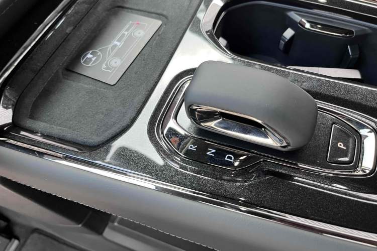 Used Zeekr 009 2024 7-Seater Aisle Version 108 kWh Interior 1