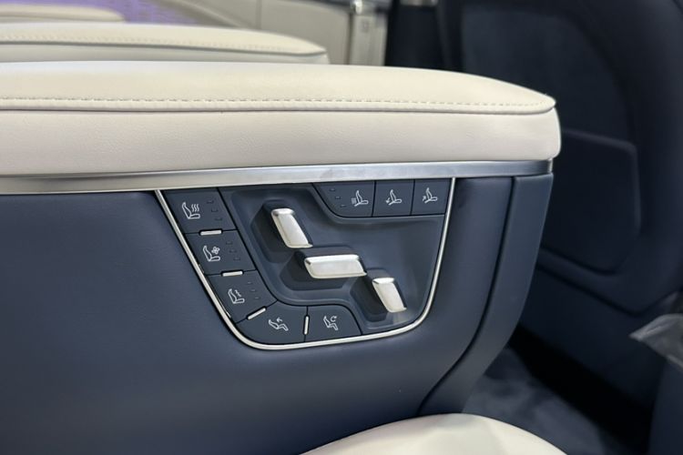 Used Zeekr 009 2024 7-Seater Aisle Version 108 kWh Interior 10