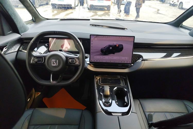 Used Zeekr 009 2024 7-Seater Walk-Through Version Four-Wheel Drive 108 kWh Interior 2