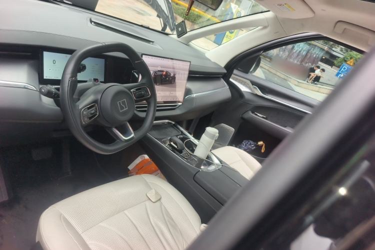 Used Zeekr 009 2024 GAC Trumpchi Interior 2