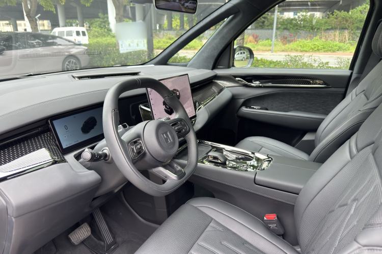 Used Zeekr 009 2024 7-Seater Walk-Through Version Four-Wheel Drive 108 kWh Interior 3