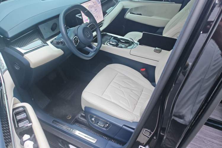 Used Zeekr 009 2024 Six-Seat Executive Version 4WD 108 kWh Interior 3