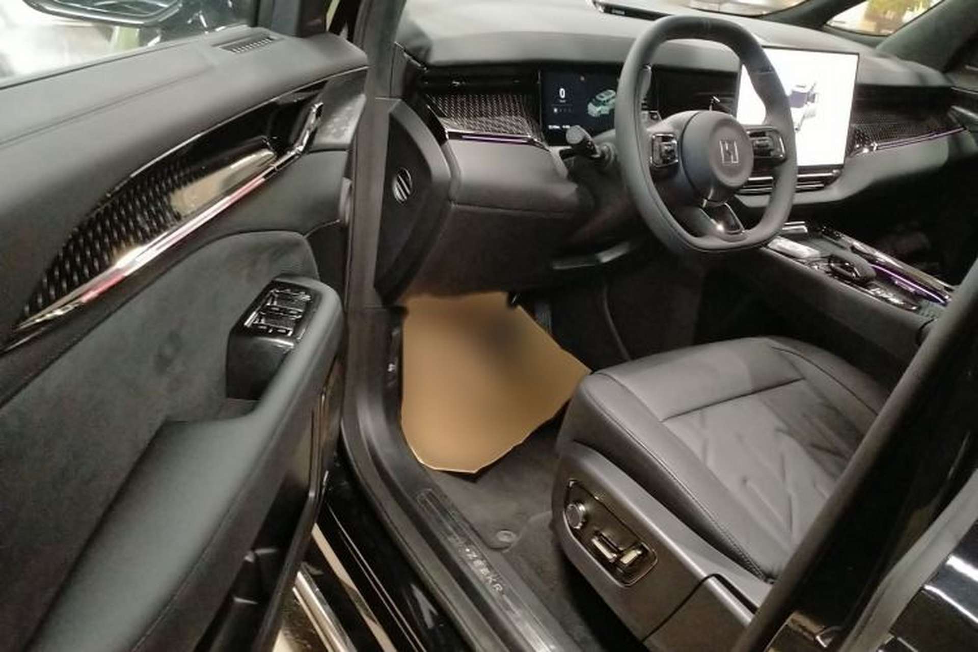 Used Zeekr 009 2024 7-Seater Aisle Version 108 kWh Interior 3